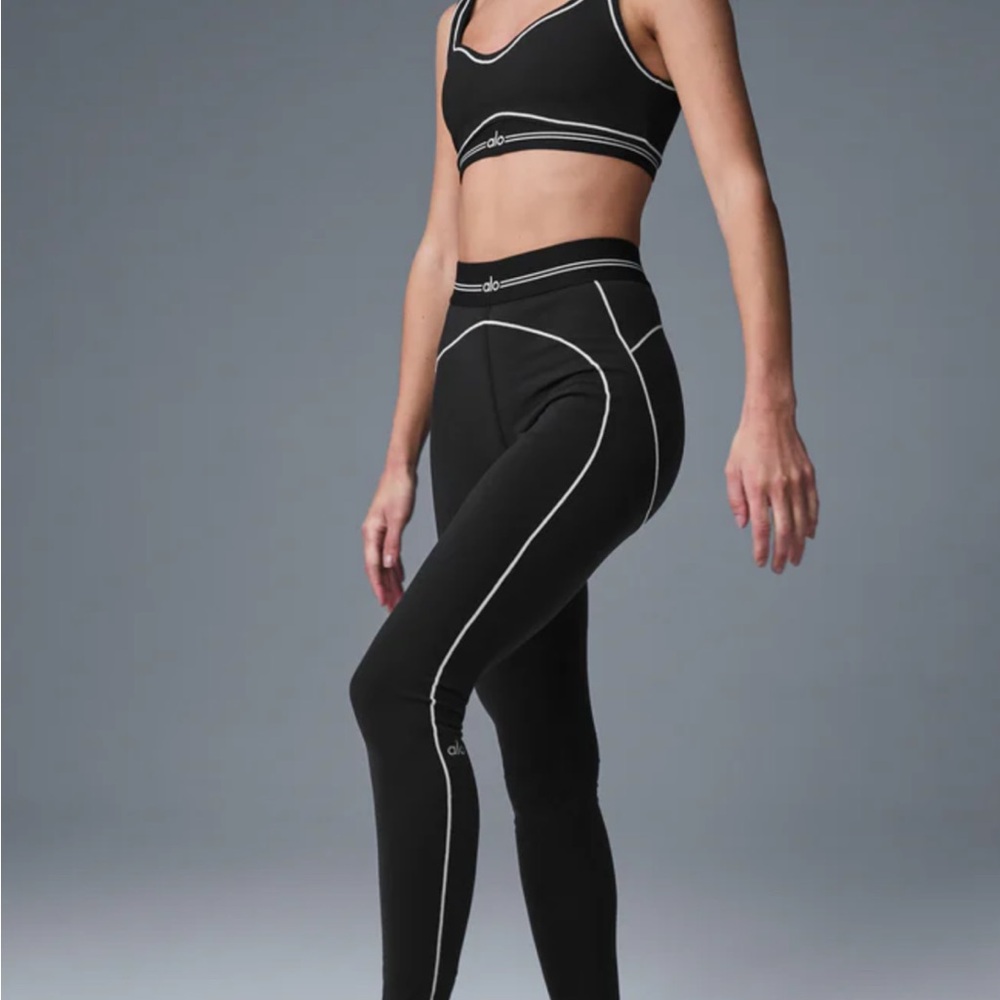 Alo Heart Throb Work out Set